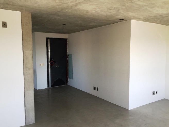 Apartamento à venda com 2 quartos, 70m² - Foto 2