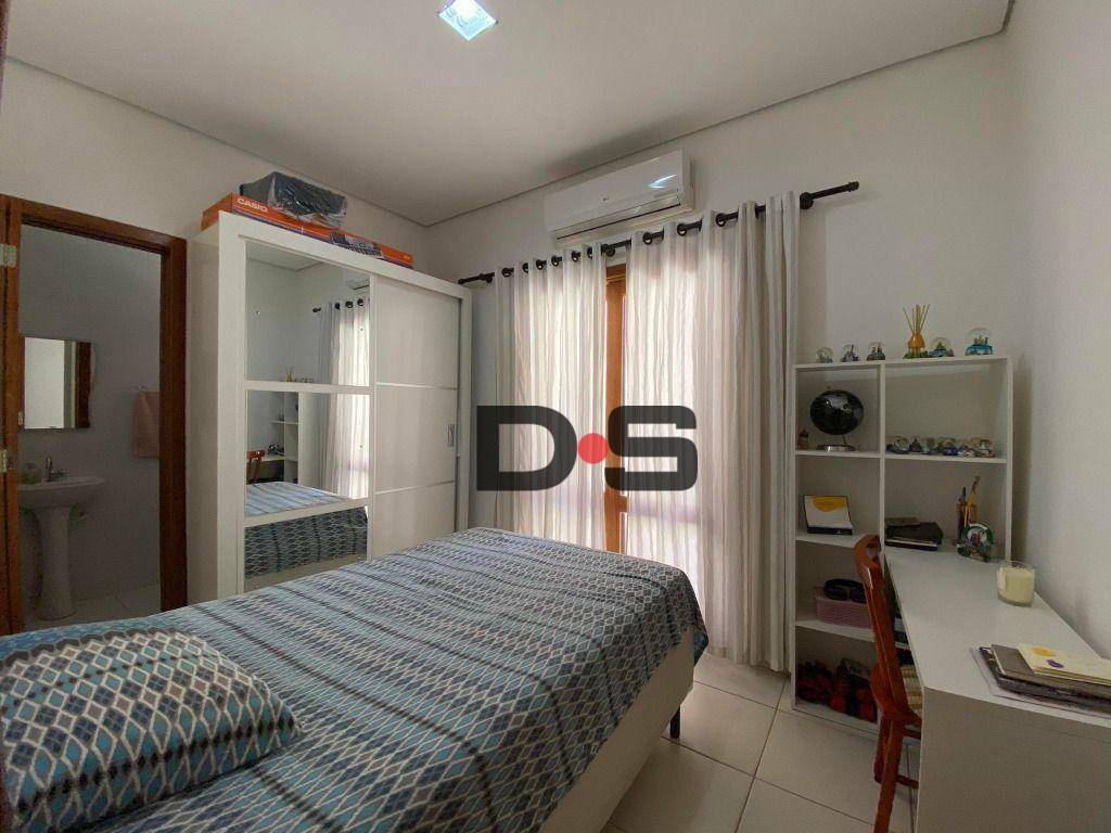 Casa à venda com 3 quartos, 175m² - Foto 6