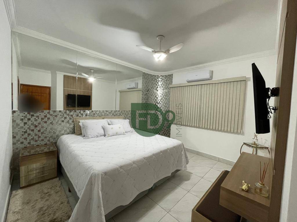 Casa, 3 quartos, 204 m² - Foto 4