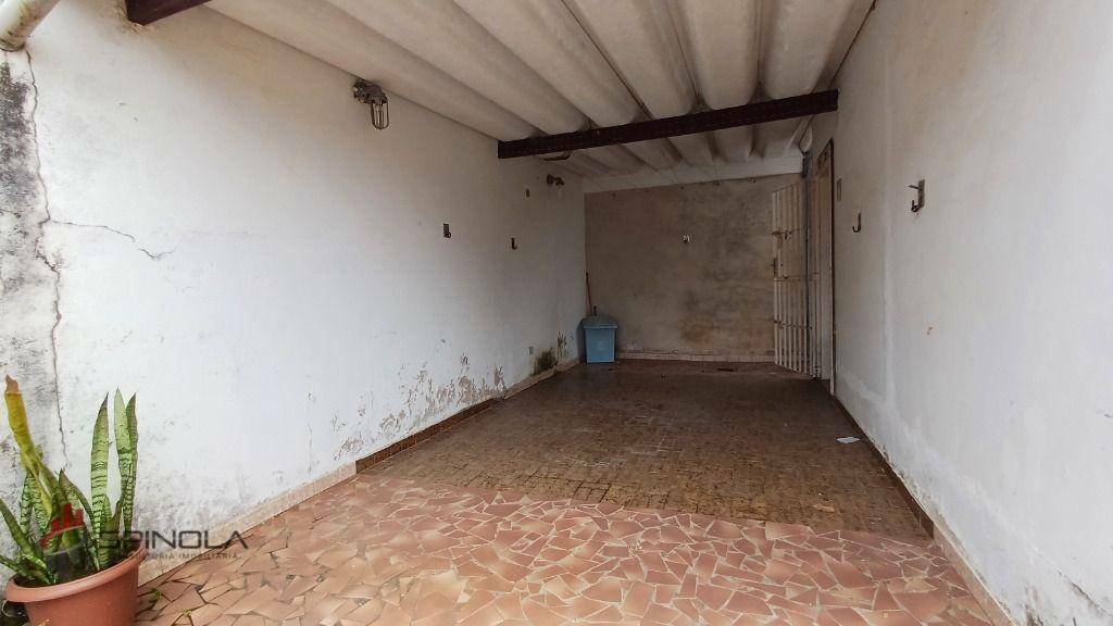 Casa à venda com 2 quartos, 80m² - Foto 4