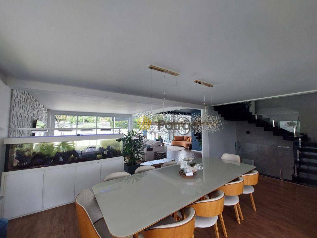 Casa à venda com 4 quartos, 450m² - Foto 33