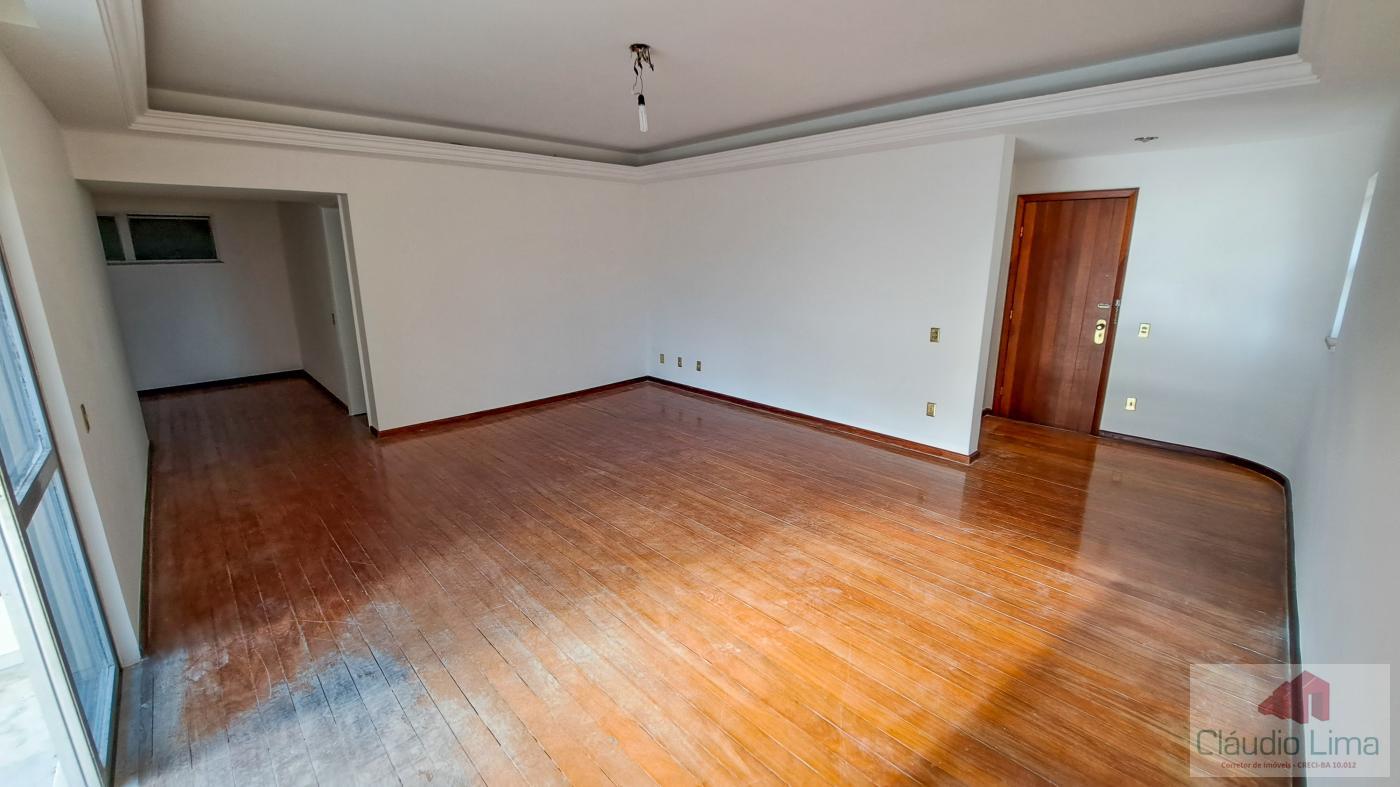 Apartamento à venda com 3 quartos, 126m² - Foto 2