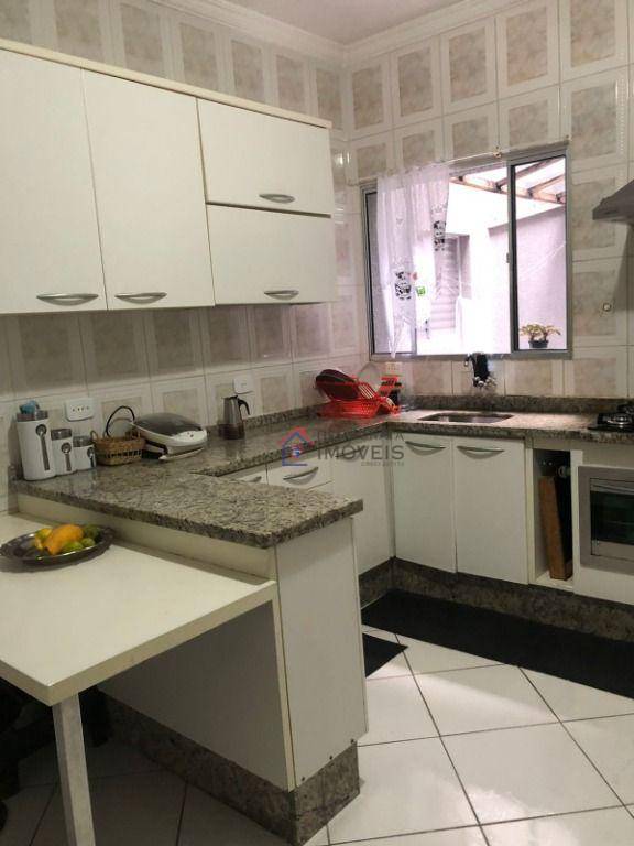 Apartamento à venda com 3 quartos, 110m² - Foto 1