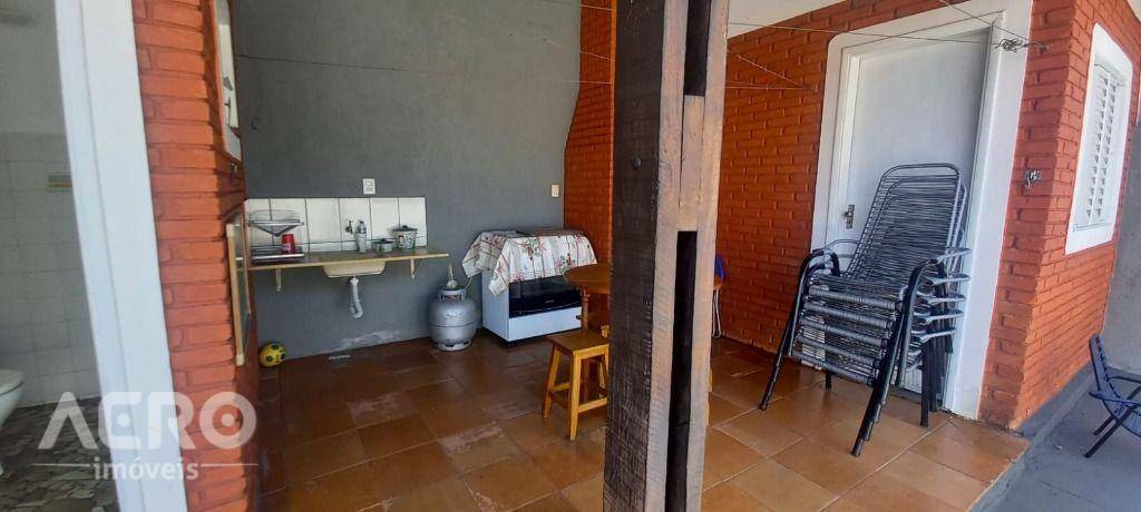 Casa à venda com 3 quartos, 157m² - Foto 25