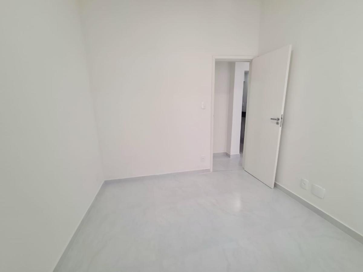 Apartamento à venda com 1 quarto, 40m² - Foto 8