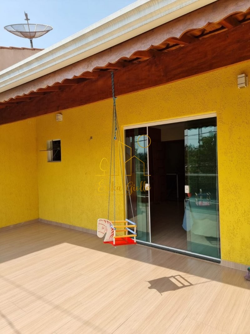 Casa à venda com 2 quartos, 125m² - Foto 3