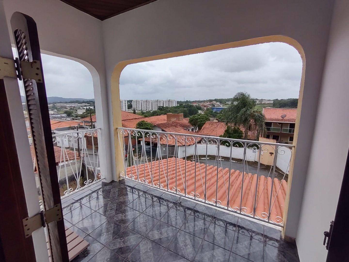 Casa à venda com 4 quartos, 320m² - Foto 18