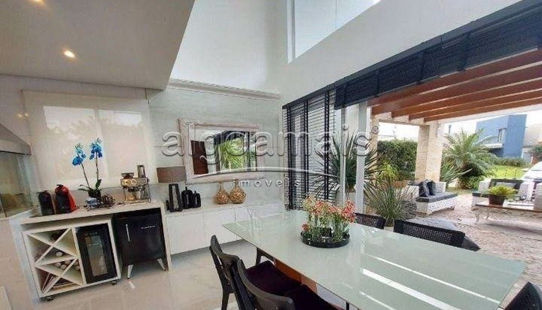 Casa de Condomínio à venda com 4 quartos, 300m² - Foto 8