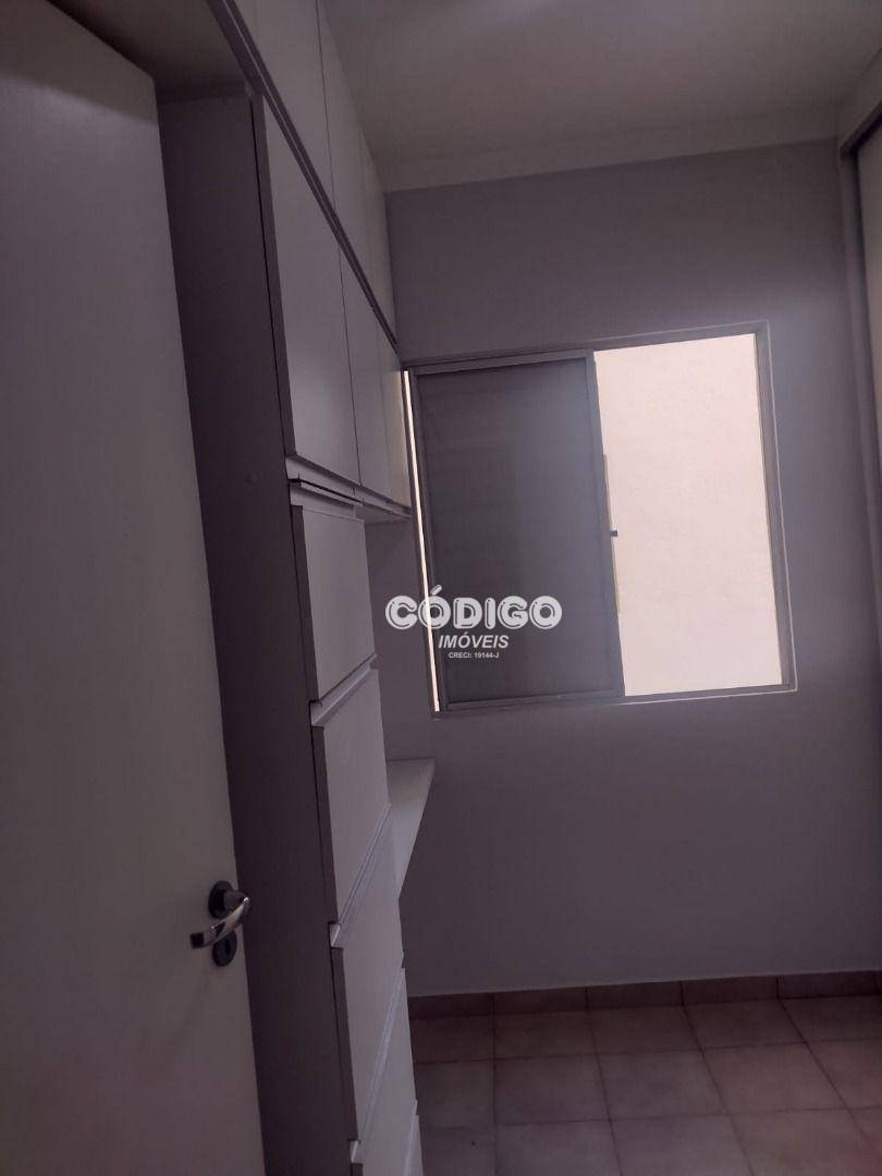 Apartamento para alugar com 3 quartos, 64m² - Foto 23