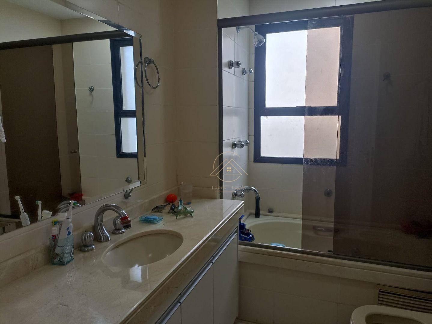 Apartamento para alugar com 4 quartos, 450m² - Foto 6