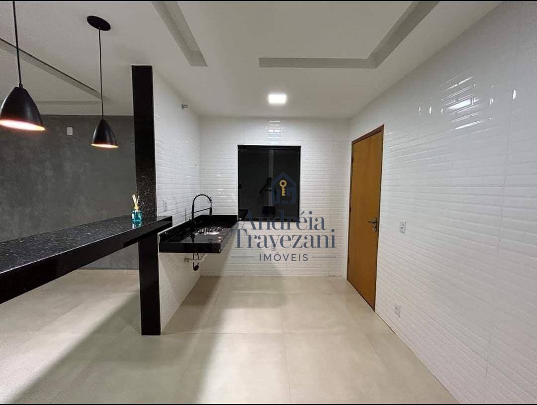 Casa à venda com 2 quartos, 75m² - Foto 11