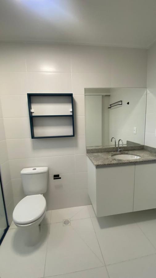 Apartamento para alugar com 2 quartos, 64m² - Foto 7