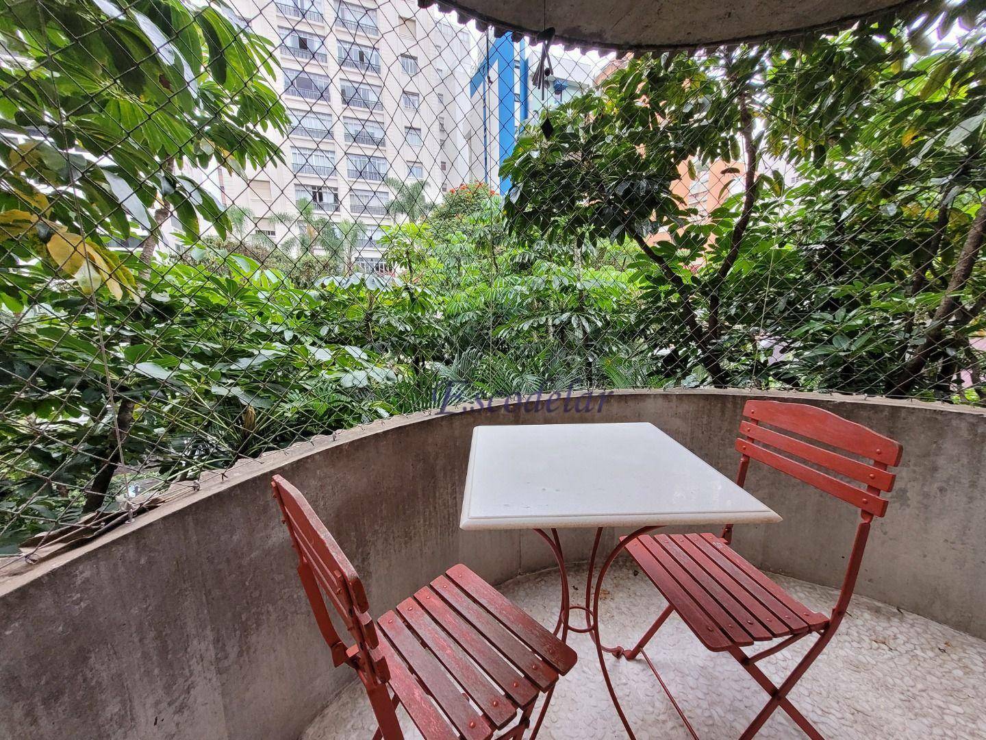 Apartamento à venda com 3 quartos, 200m² - Foto 13