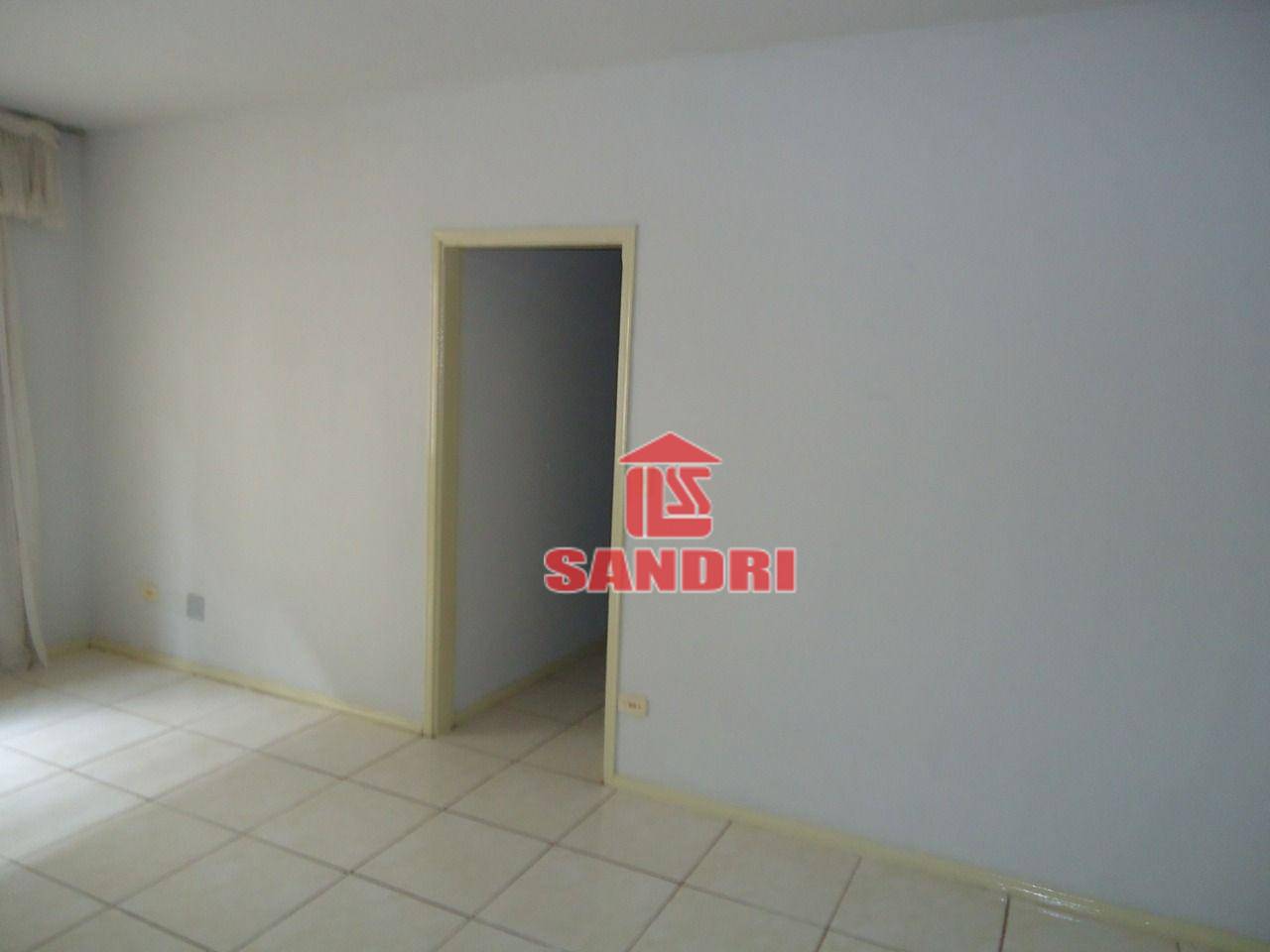 Apartamento à venda com 3 quartos, 88m² - Foto 2