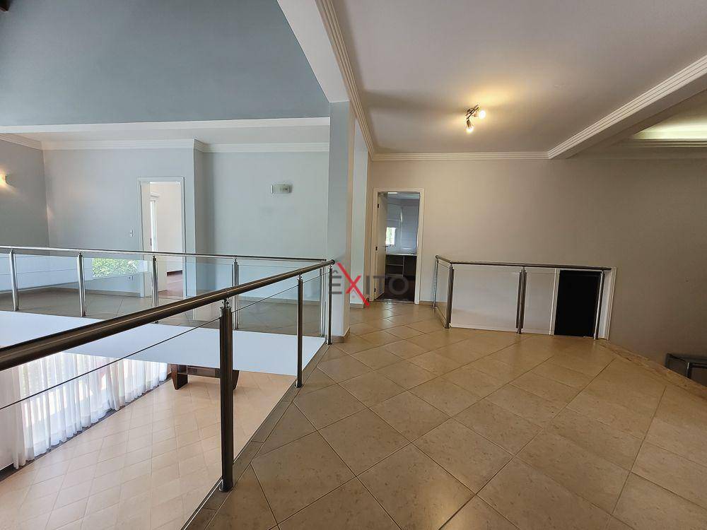 Casa à venda e aluguel com 3 quartos, 400m² - Foto 11