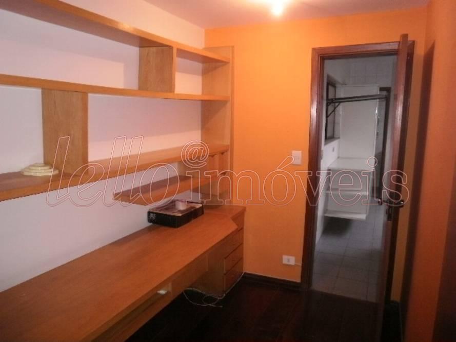 Apartamento para alugar com 3 quartos, 140m² - Foto 15