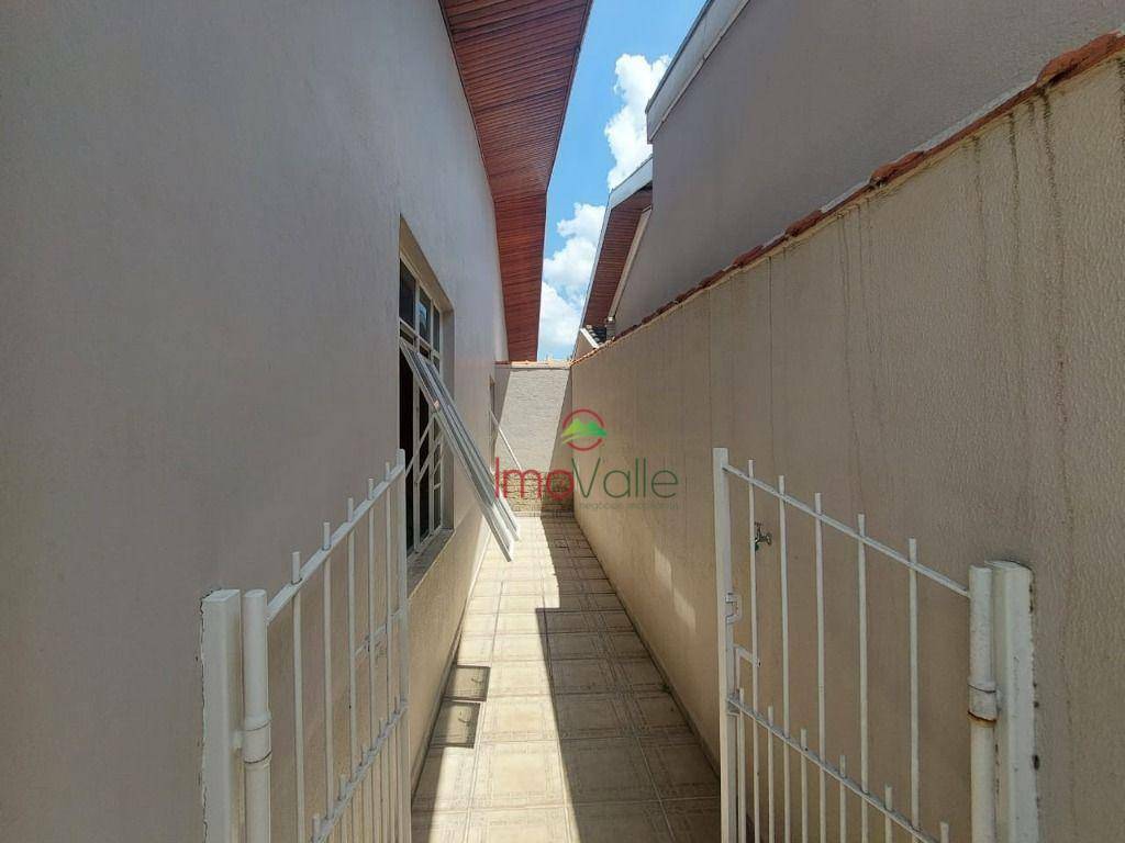 Casa de Condomínio à venda com 3 quartos, 280m² - Foto 18