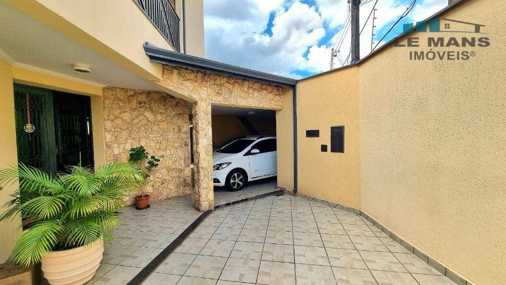 Casa à venda com 3 quartos, 205m² - Foto 5