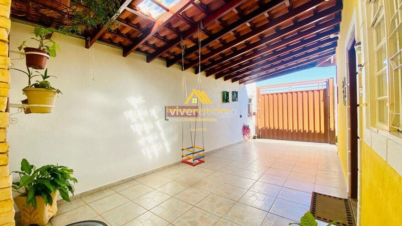 Casa à venda com 2 quartos, 210m² - Foto 6