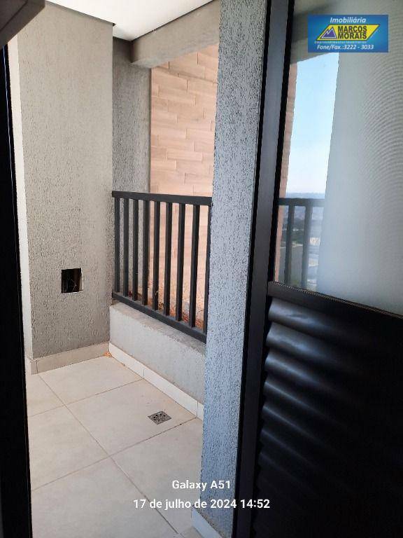 Apartamento à venda e aluguel com 3 quartos, 125m² - Foto 9