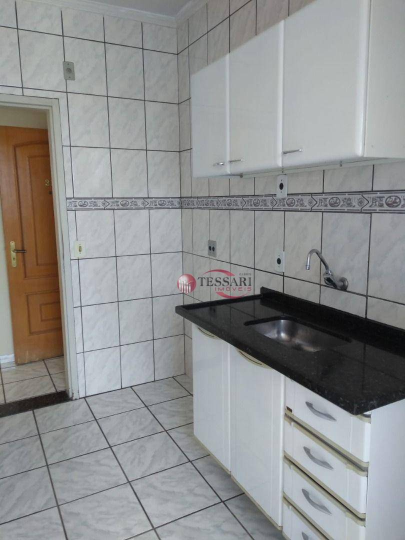 Apartamento à venda com 3 quartos, 70m² - Foto 3