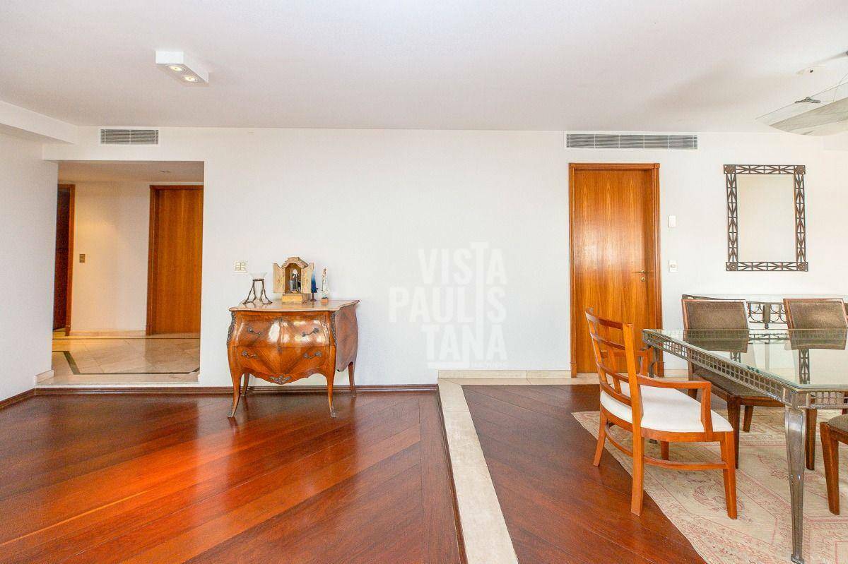 Apartamento à venda com 3 quartos, 219m² - Foto 8