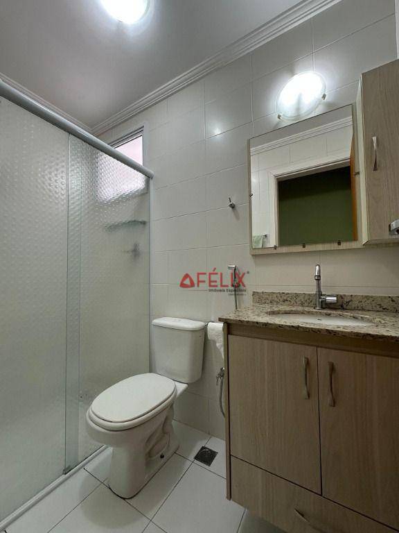 Apartamento para alugar com 2 quartos, 80m² - Foto 23