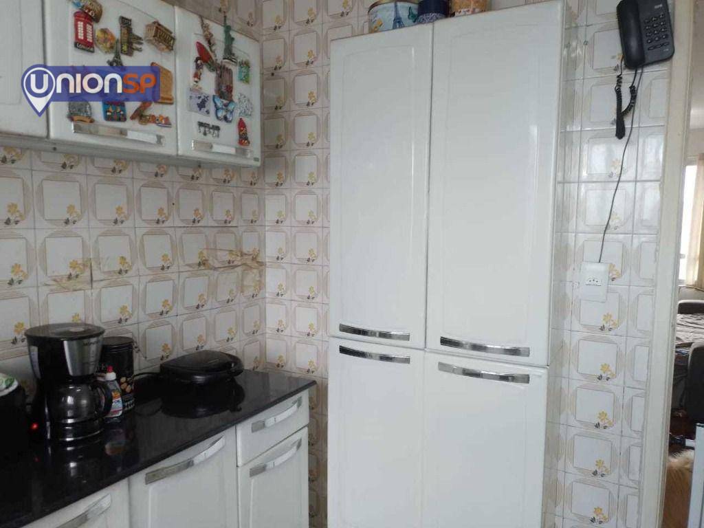 Apartamento à venda com 2 quartos, 70m² - Foto 7