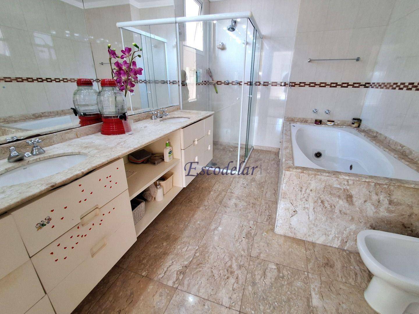 Apartamento à venda com 3 quartos, 245m² - Foto 23