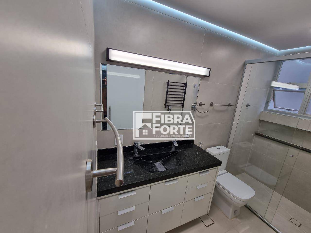 Apartamento à venda com 3 quartos, 200m² - Foto 23