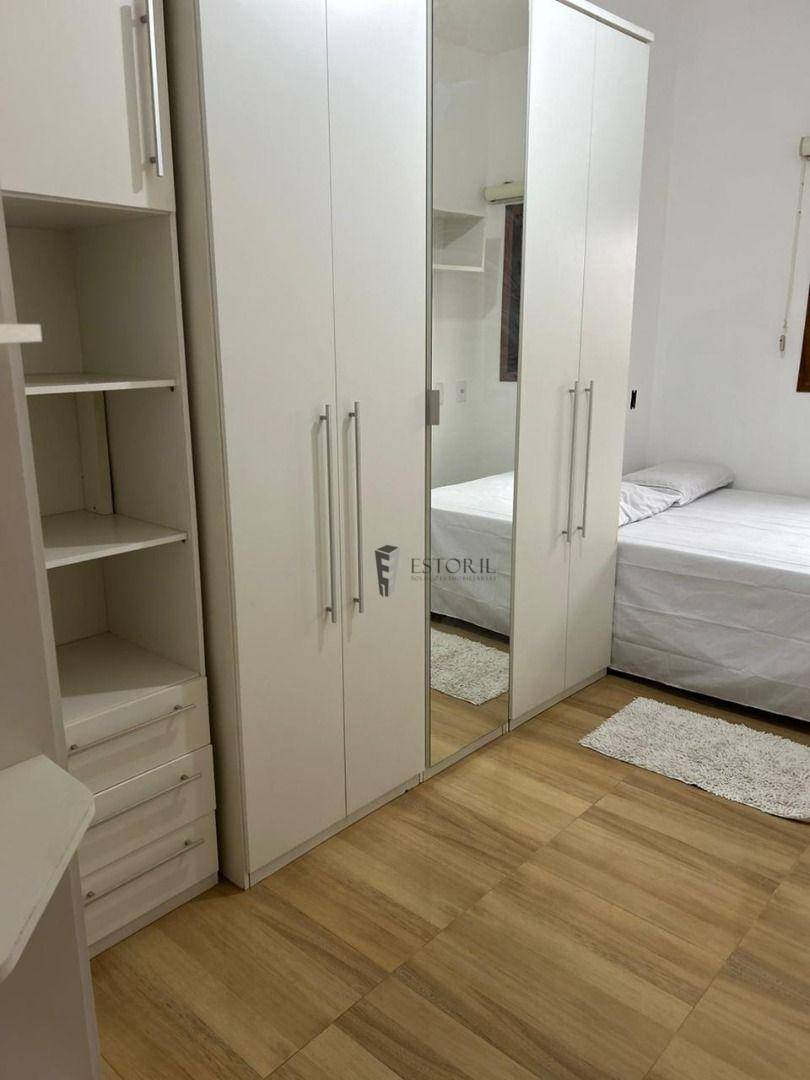 Casa à venda com 3 quartos, 200m² - Foto 12