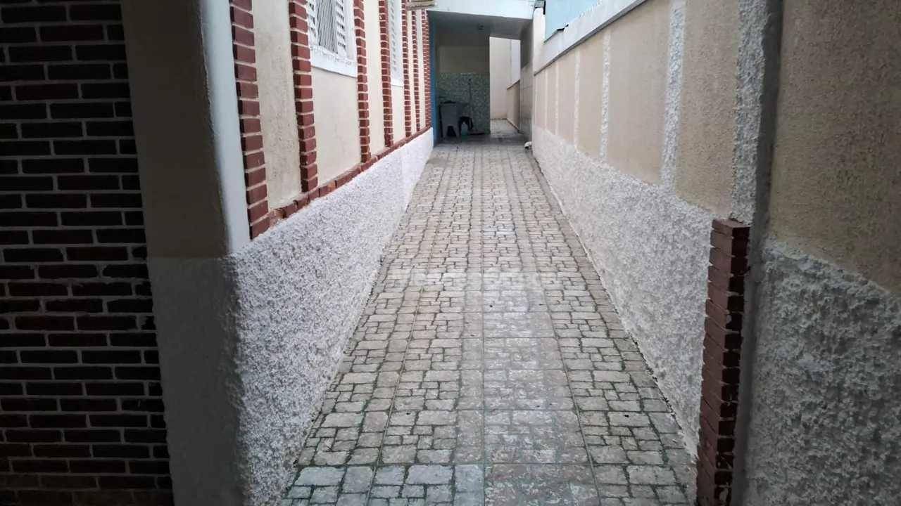 Casa à venda com 3 quartos, 200m² - Foto 11