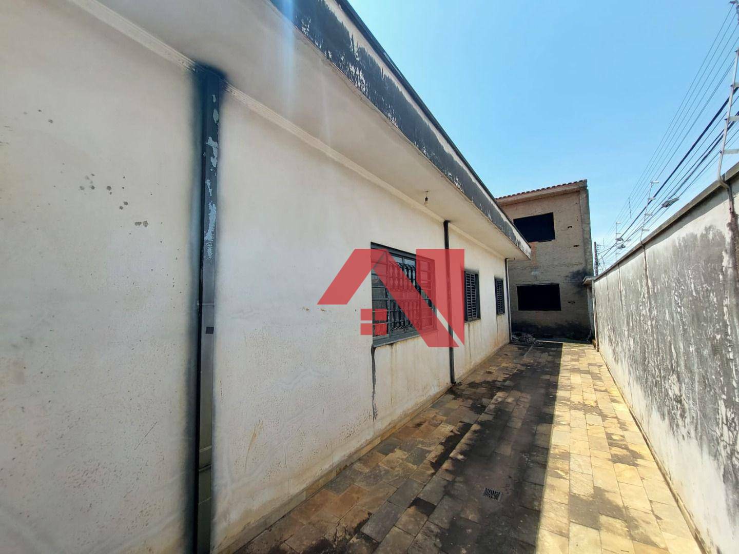 Casa à venda com 3 quartos, 200m² - Foto 4