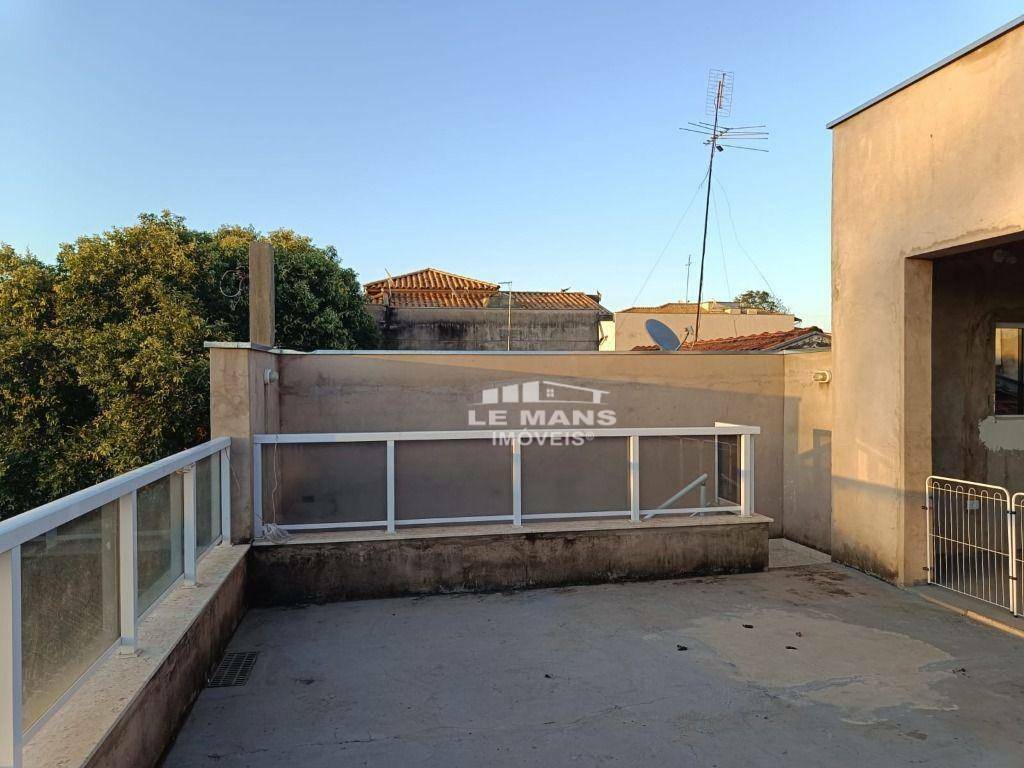 Casa à venda com 5 quartos, 200m² - Foto 24