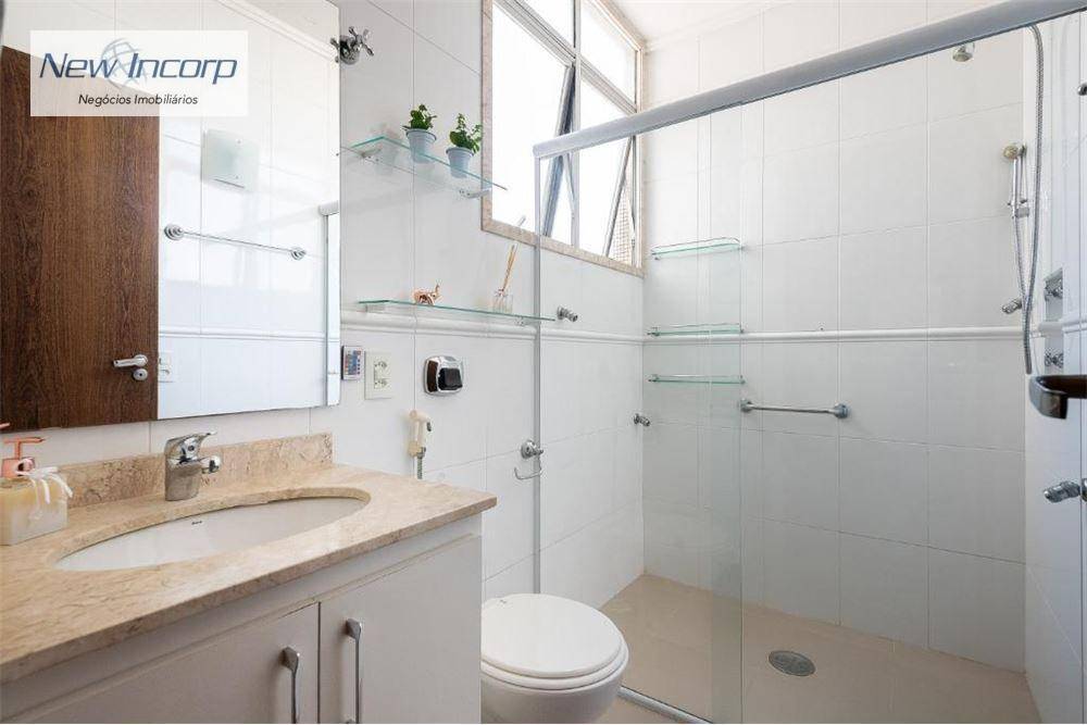 Apartamento à venda com 3 quartos, 180m² - Foto 21