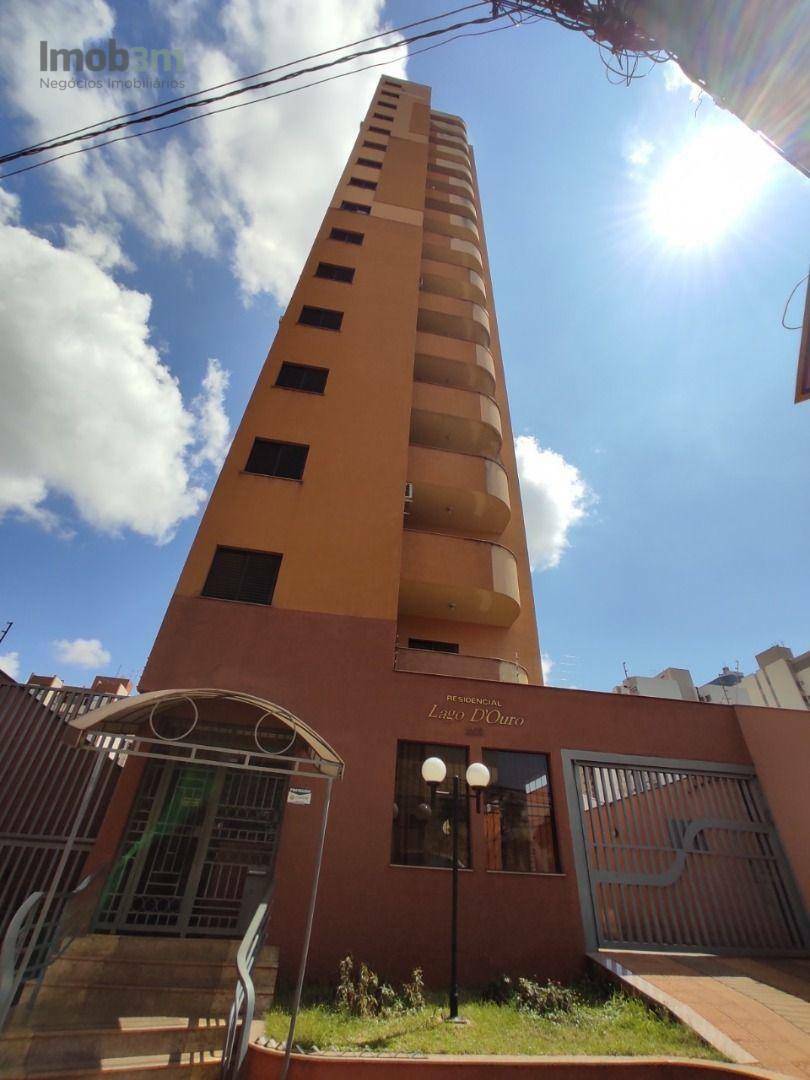 Apartamento à venda com 2 quartos, 65m² - Foto 1