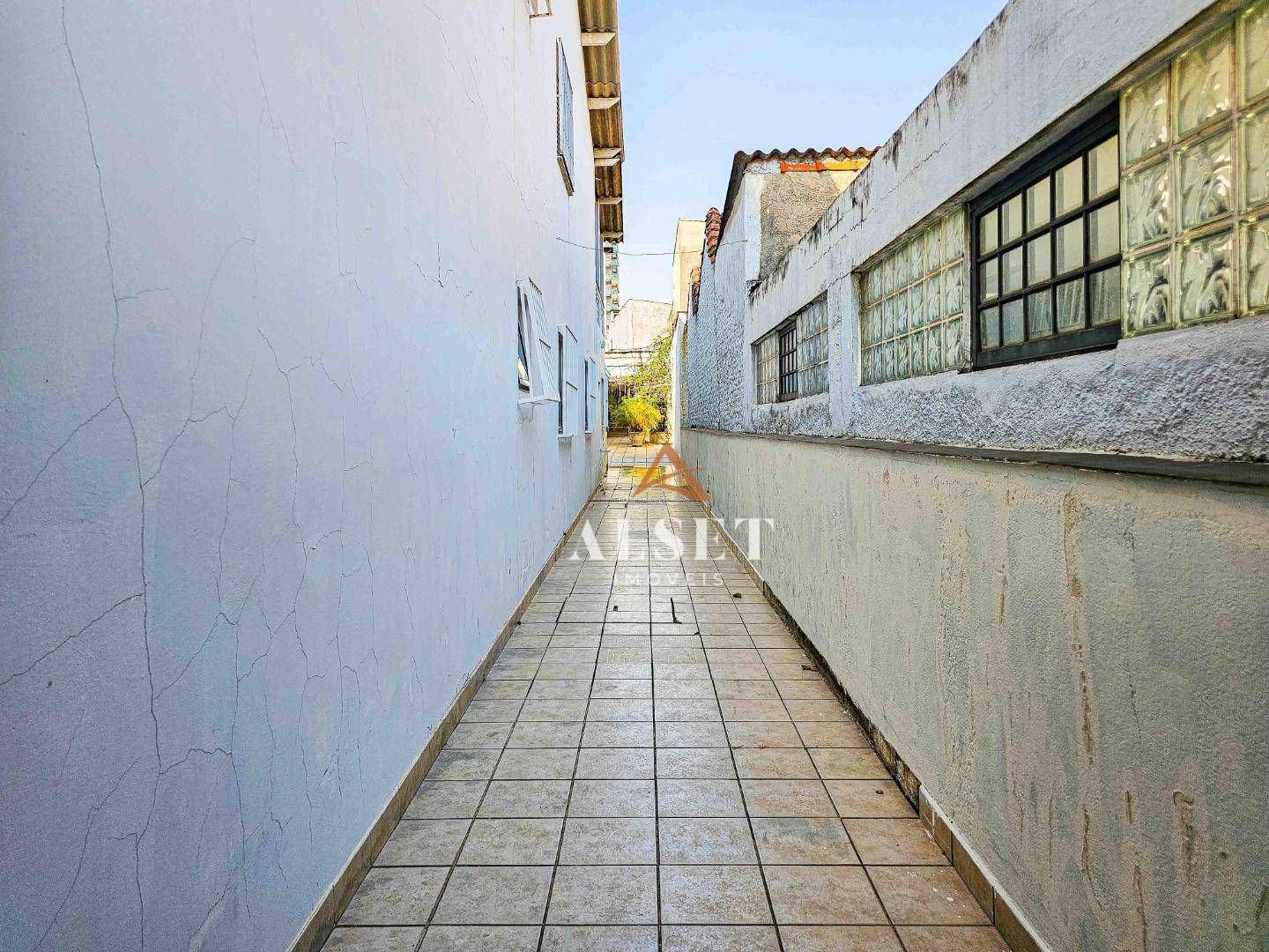 Sobrado à venda com 3 quartos, 220m² - Foto 41