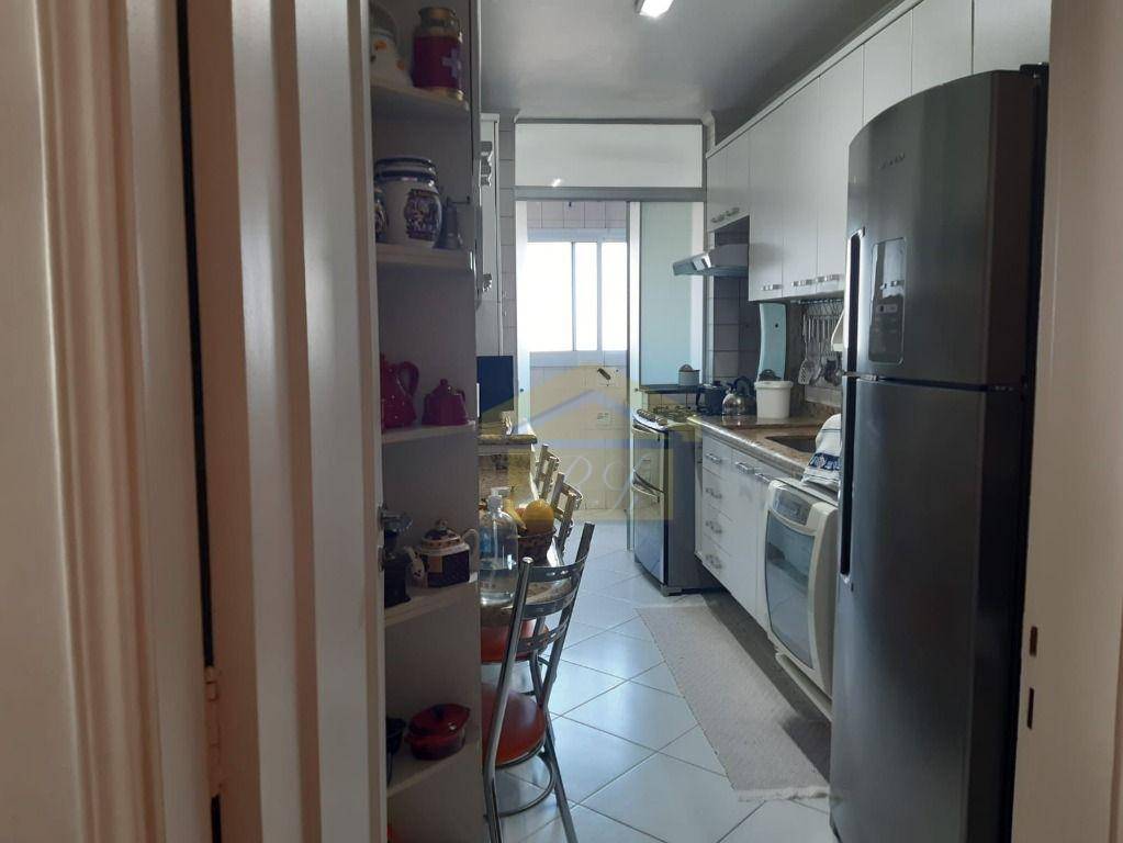 Apartamento à venda com 3 quartos, 80m² - Foto 13