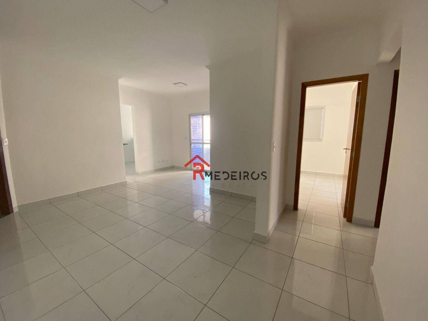 Apartamento à venda com 3 quartos, 90m² - Foto 2