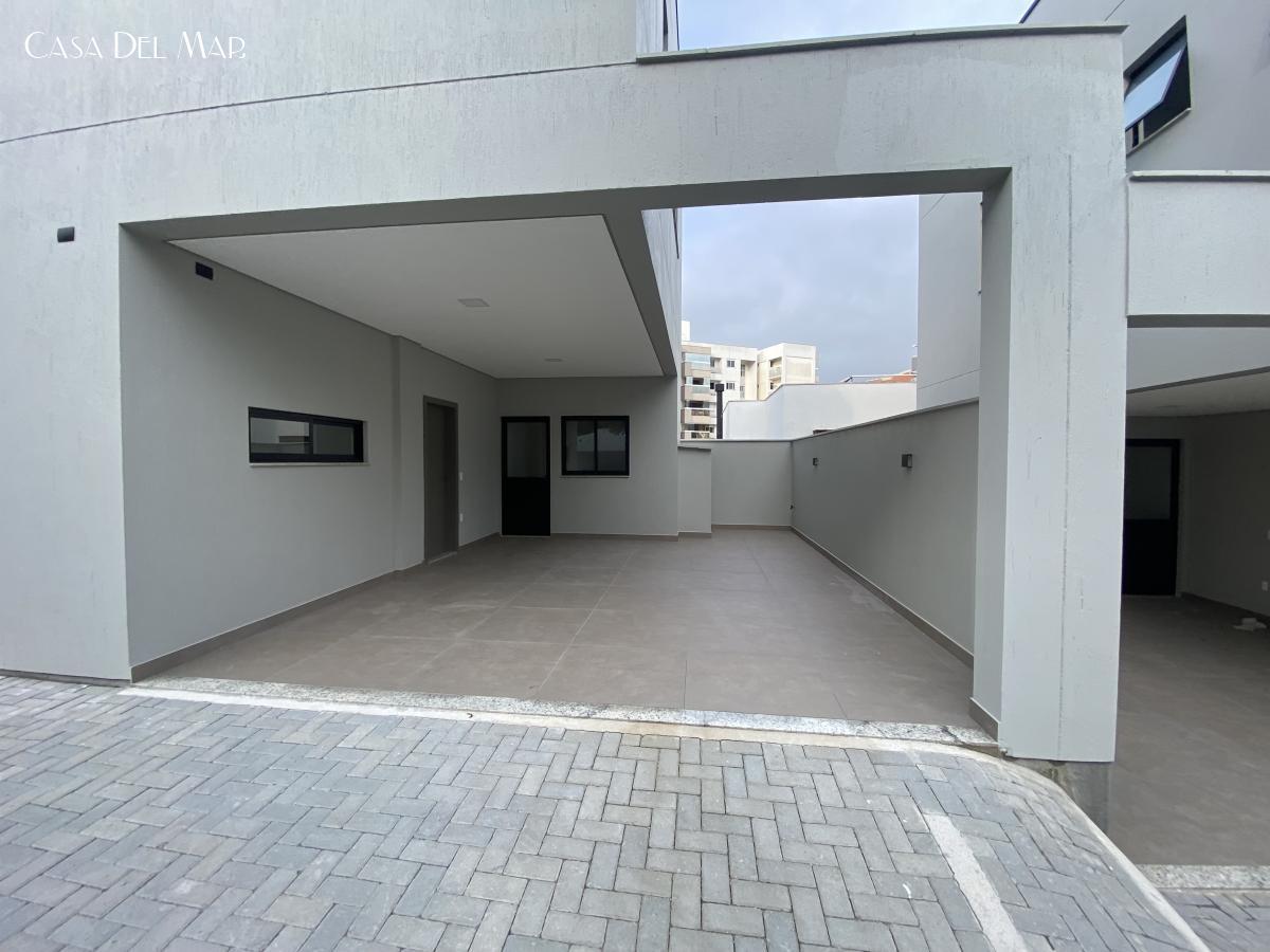 Casa à venda com 3 quartos, 220m² - Foto 3