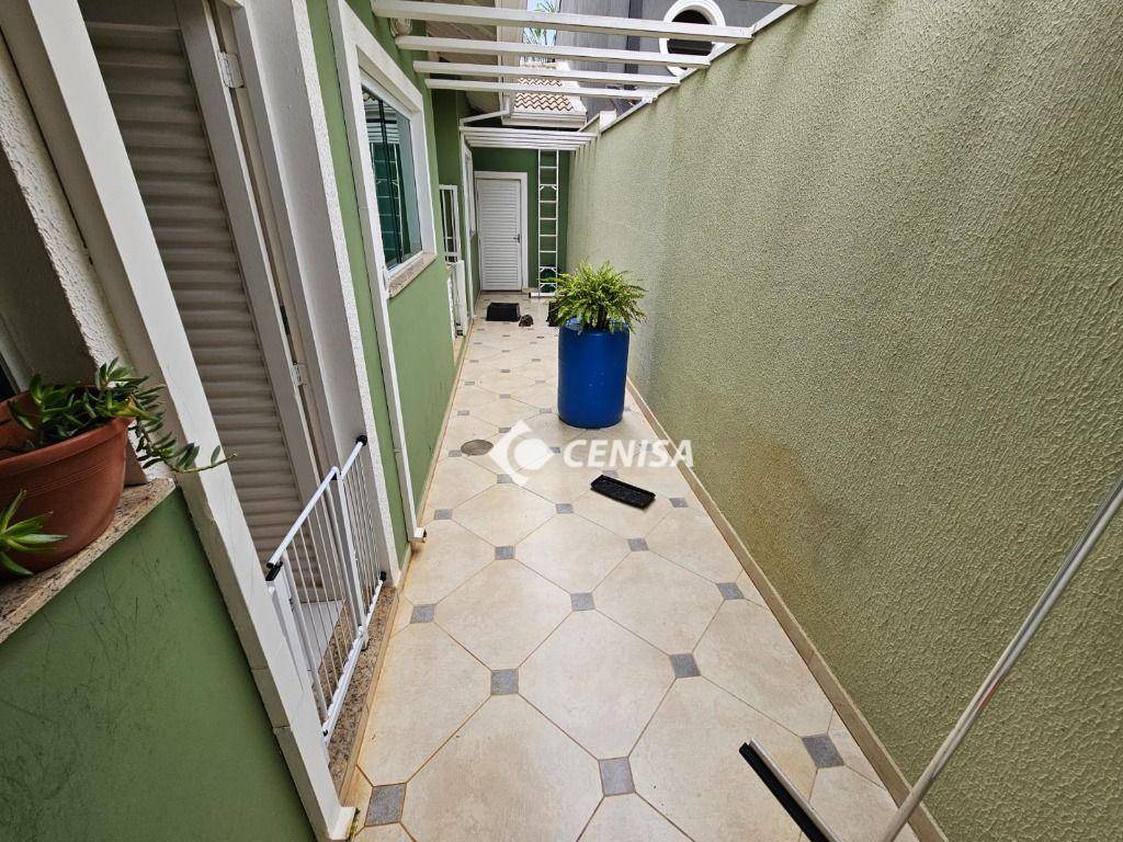 Casa de Condomínio à venda com 3 quartos, 210m² - Foto 31