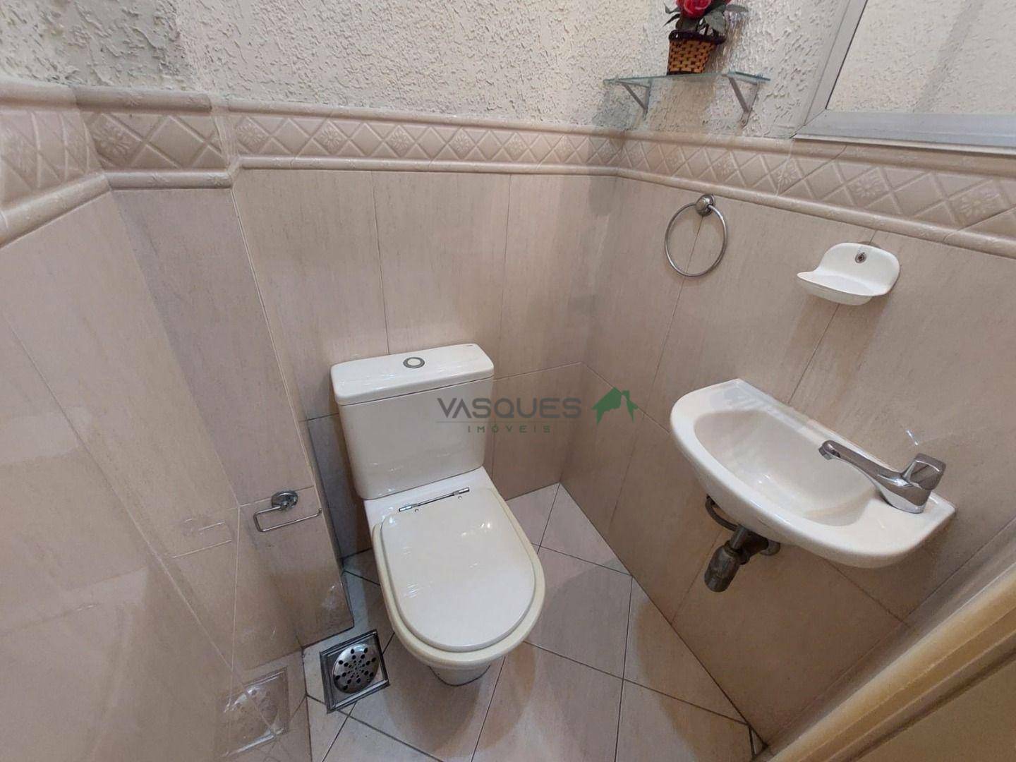 Apartamento para alugar com 2 quartos, 65m² - Foto 11