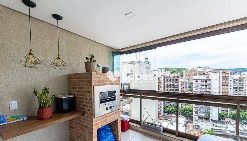 Apartamento à venda com 3 quartos, 130m² - Foto 1