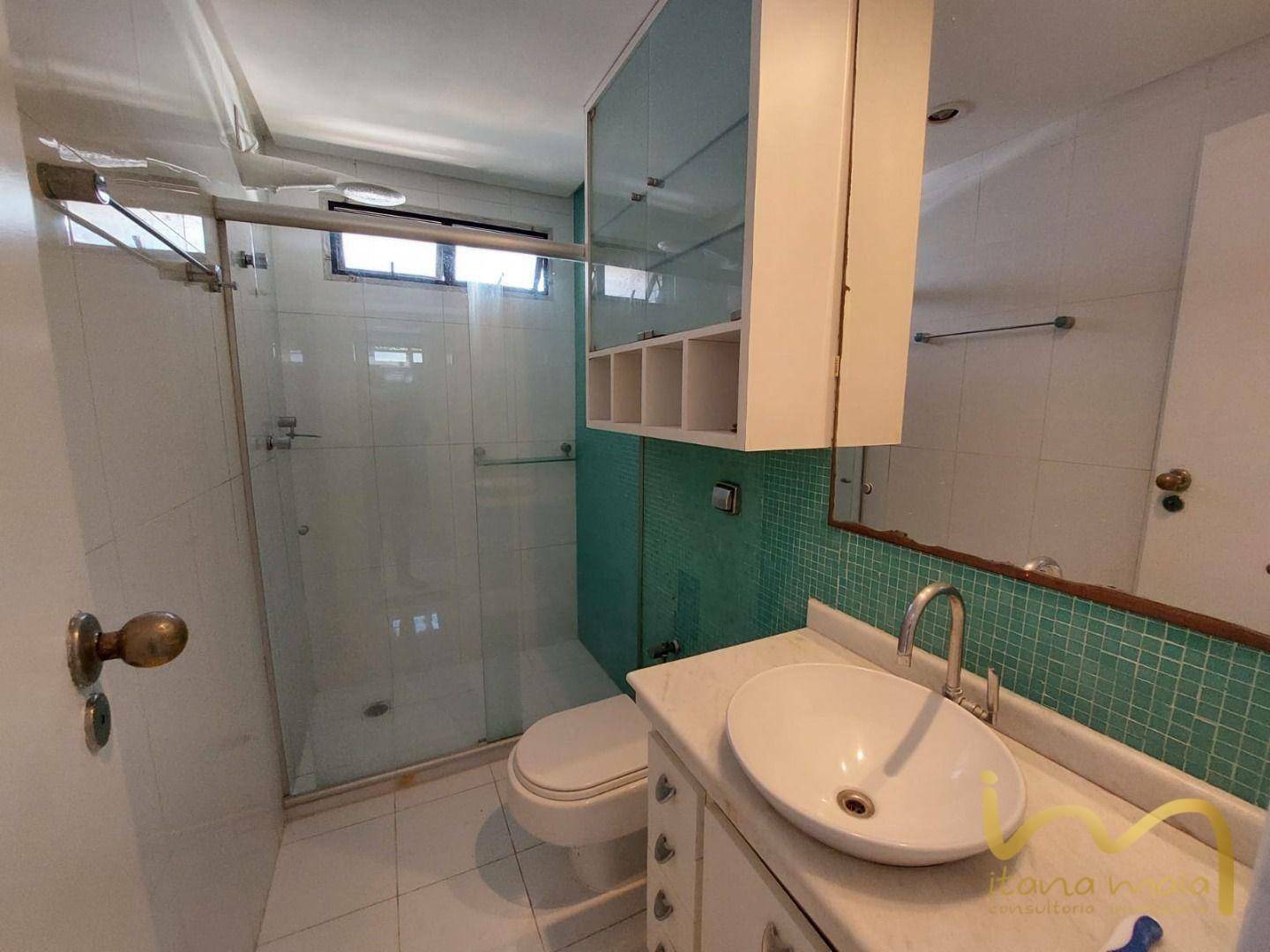 Apartamento à venda com 3 quartos, 111m² - Foto 3