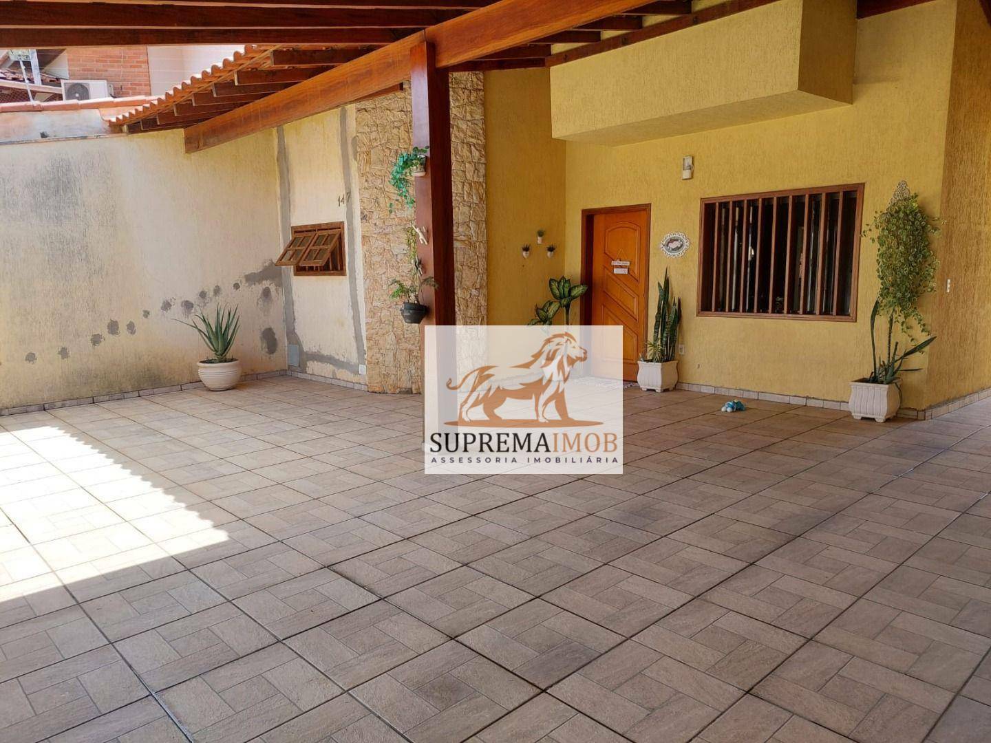 Casa, 3 quartos, 270 m² - Foto 1