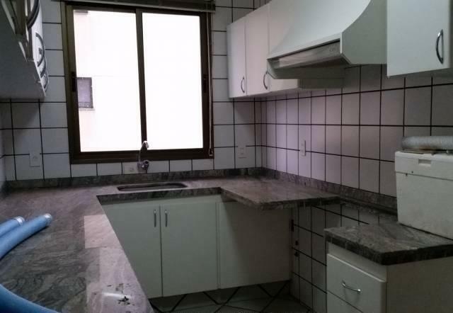 Apartamento à venda com 3 quartos, 133m² - Foto 11