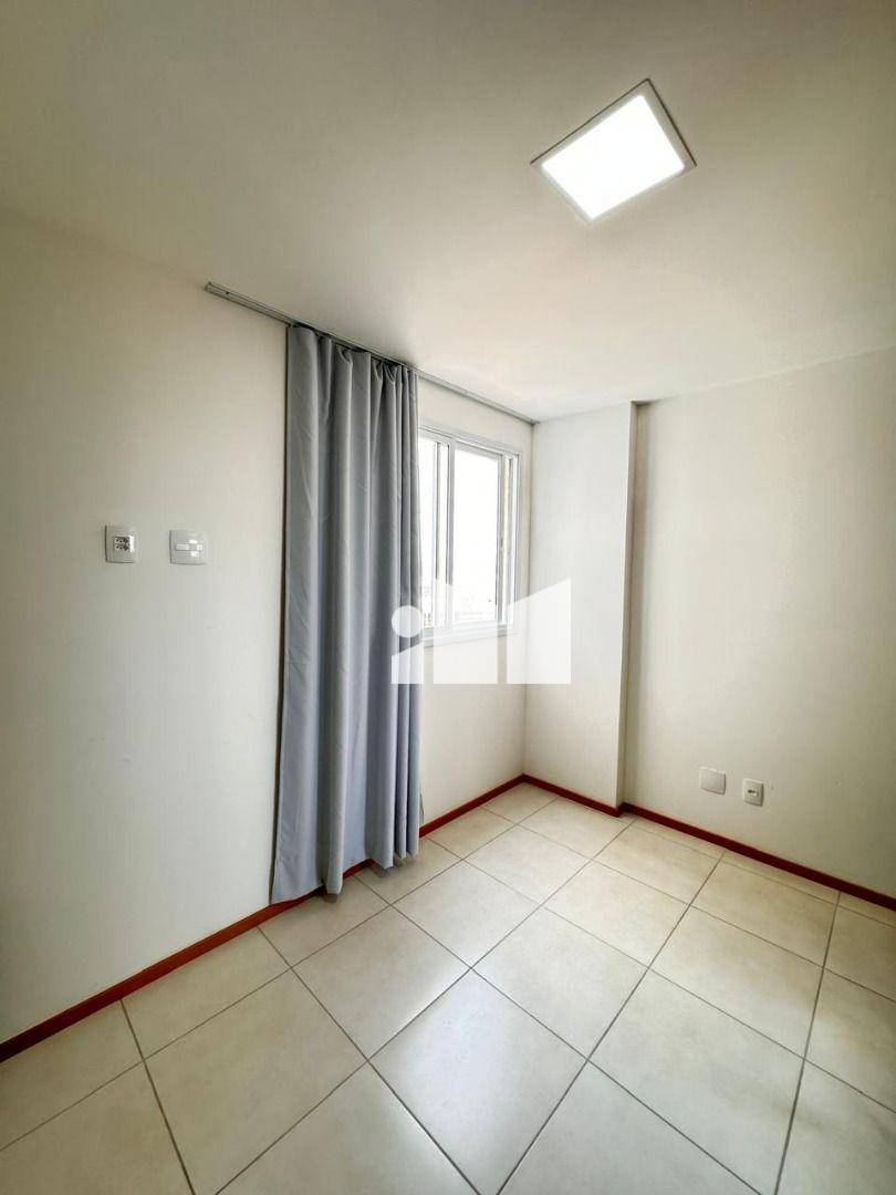 Apartamento à venda com 2 quartos, 60m² - Foto 14