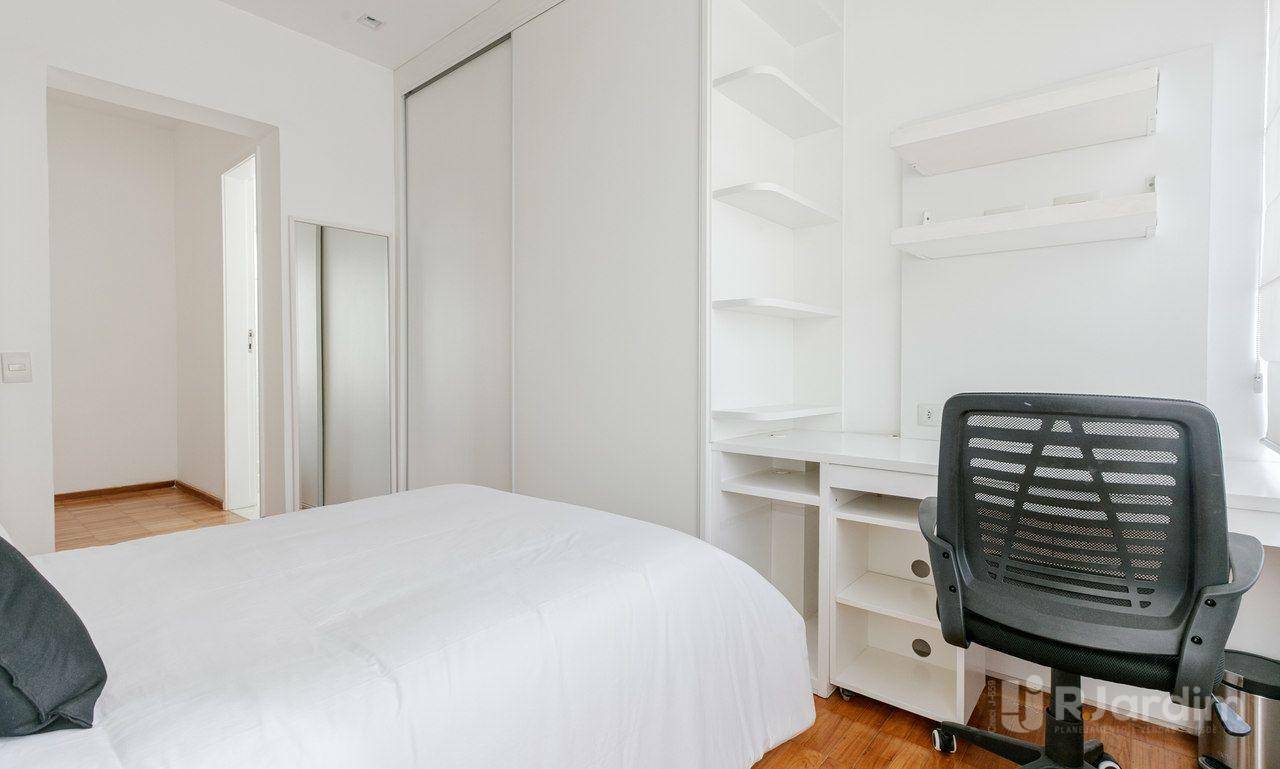 Apartamento para alugar com 3 quartos, 146m² - Foto 12