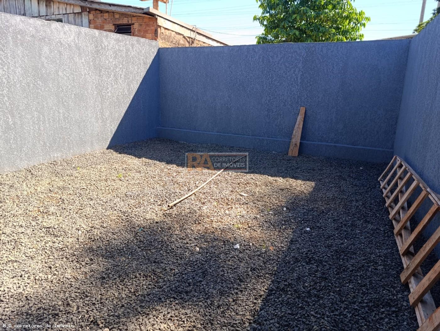 Casa à venda com 2 quartos, 125m² - Foto 12