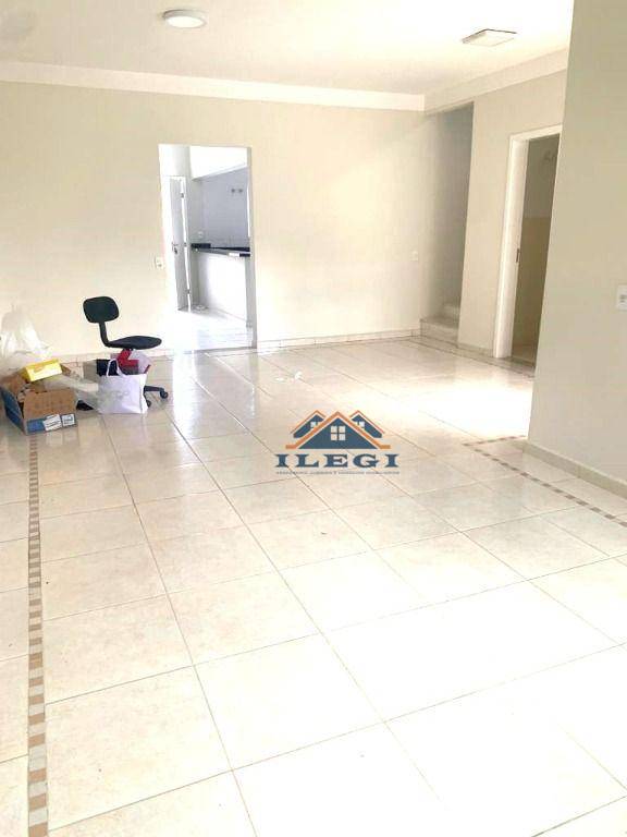 Casa de Condomínio à venda e aluguel com 3 quartos, 180m² - Foto 3